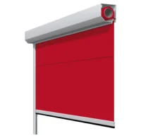 Roter Sonnenschutz von Warema mit weißem Rahmen und Kasten